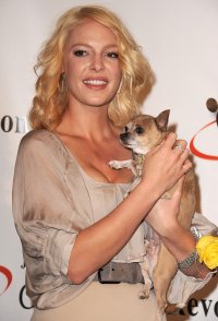 99340_KatherineHeigl_CompassionRevolutionpressconference_LA_210910_057_122_409lo.jpg