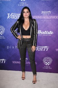 ariel winter al gala 21.jpg