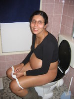 2005-09-10 - Soraya On Toilet With Her Pants Around Her Knees 33 Weeks Pregnant Img 8232.jpg