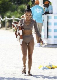 karrueche tran in beach 06.jpg