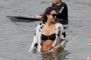 jessica alba in bikini 48.jpg