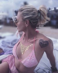 paola barale.jpg