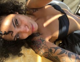 mara adriani.jpg