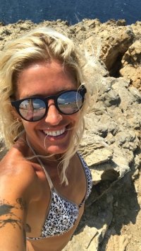 marina graziani in bikini 05.jpg