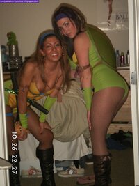 36602_tduid10012_Free_upskirt_pissing_bikini_pics20242_122_448lo.jpg