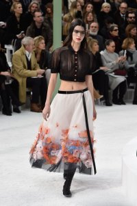 Kendall-Jenner-Tits-06.jpg