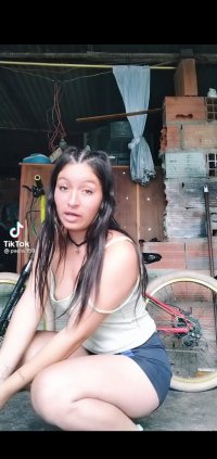 Screenshot_2021-10-07-19-20-27-671_com.miui.videoplayer.jpg