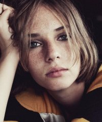 Maya Hawke.jpg