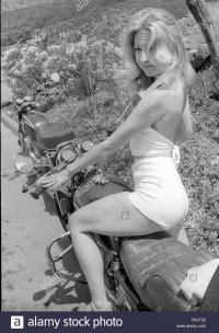 9 Teri Garr 2.jpg