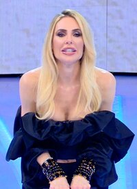 Ilary Blasi (32).jpg