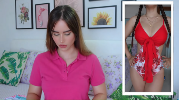 BIKINI TRY ON HAUL! COSTUMI INDOSSATI 2022 4-59 screenshot.png