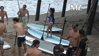 Eva Longoria_Paddle Surfing hd1080p.avi_snapshot_00.21_[2012.08.02_22.20.06].jpg