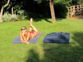 Bar-Refaeli-Feet-489590.jpg
