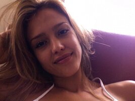 jessica_alba_leaked_naked_pictures_6.jpg