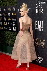 Anya-Taylor-Joy-Sexy-The-Fappening-Blog-30.jpg