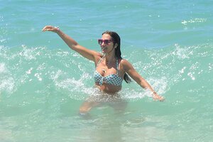 paula echevarria in bikini 03.jpg