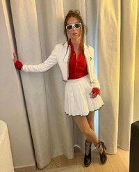 millies-look-at-a-convention-in-milan-v0-zx2mqg61tswa1.jpg