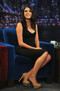 cecily strong in al tonight show 04.jpg