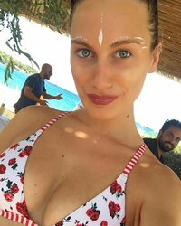nikita pelizon in bikini 03.jpg