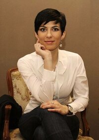 Markéta Pekarová Adamová short hair mora.jpg