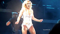 Britney Spears_Femme Fatale Tour Summerfest hd720p.MP4_snapshot_03.59_[2012.11.24_19.17.26].jpg