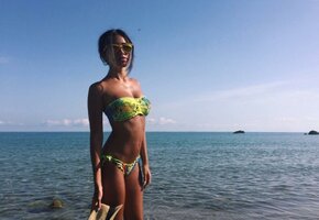 clotilde esposito in bikini 02.jpg