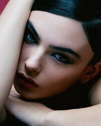 Deva Cassel (5).jpg